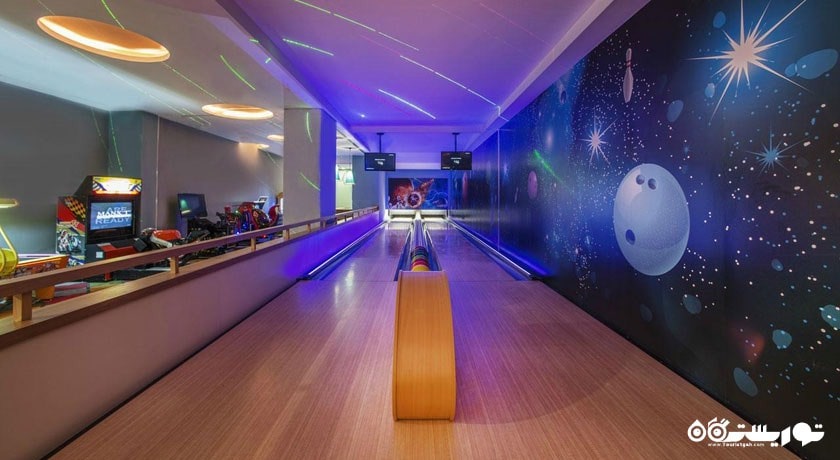 نمای سالن بولینگ هتل